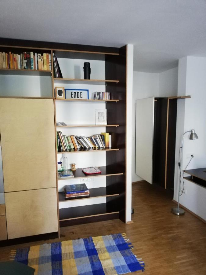 Room In Maisonette With Garden, Parking Place Viena Exterior foto